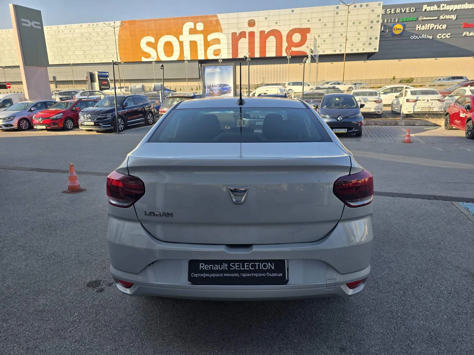 Dacia Logan 1.0 TCe 90 Stop&Start, снимка 6 - Автомобили и джипове - 55562149