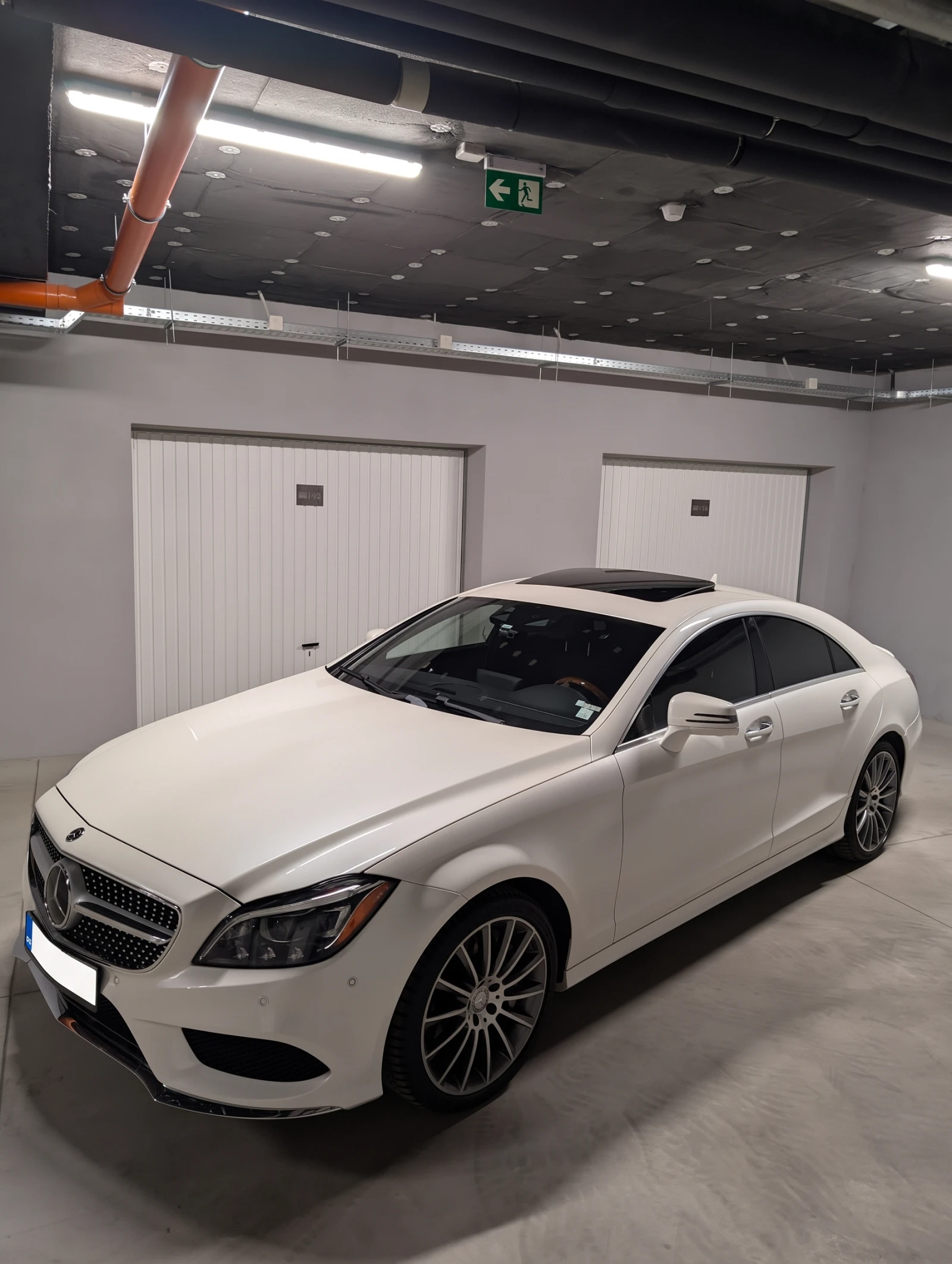 Mercedes-Benz CLS 550 RWD, снимка 4 - Автомобили и джипове - 56006988