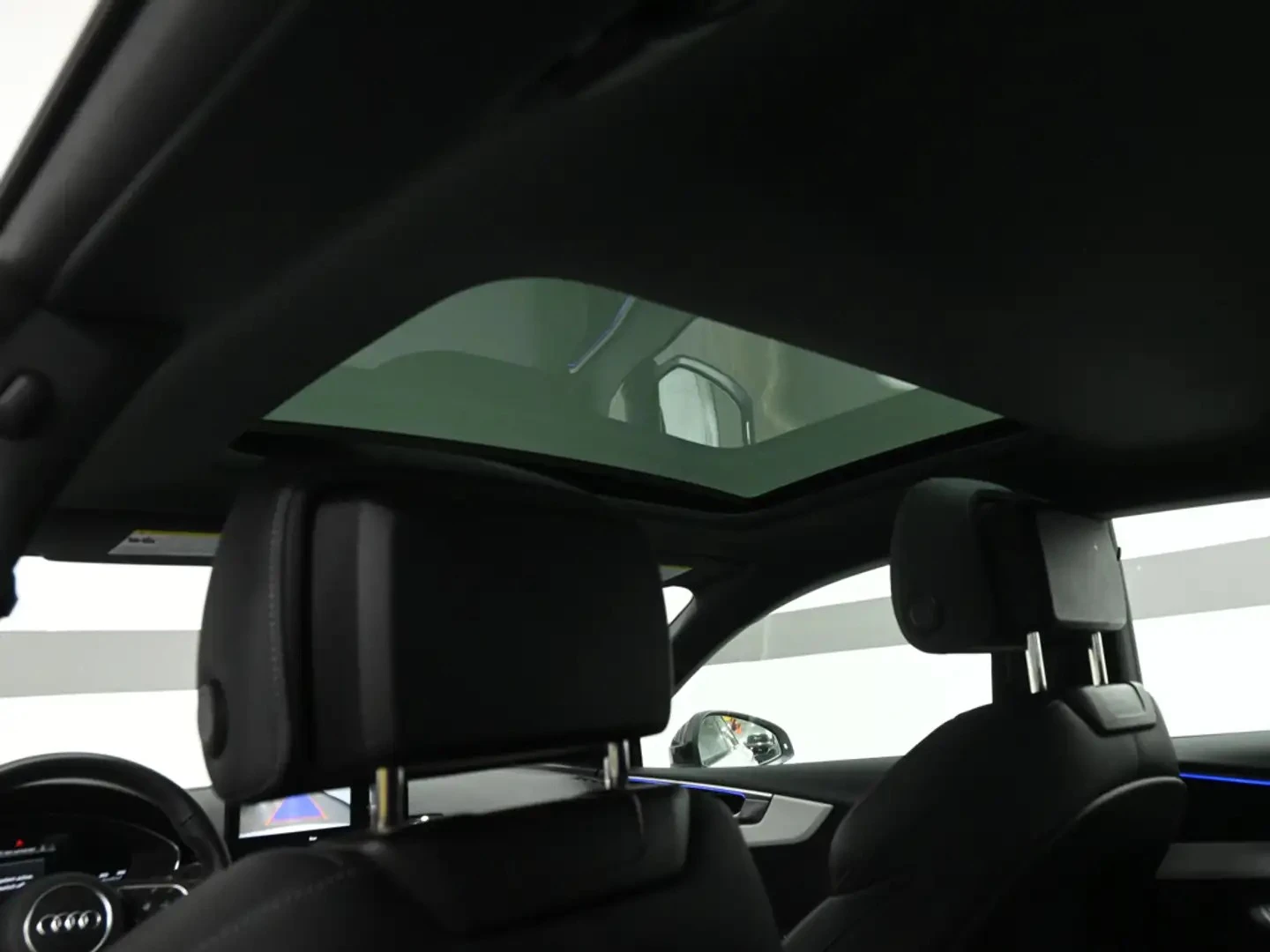 Audi A5 S-Line Sport Black Opt Автокредит Цена до България, снимка 17 - Автомобили и джипове - 56195364