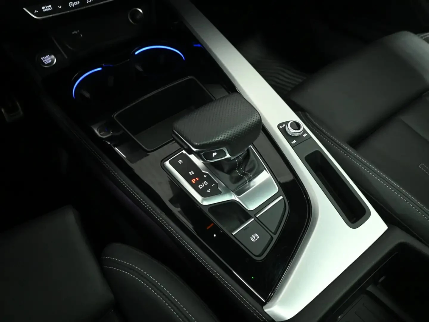 Audi A5 S-Line Sport Black Opt Автокредит Цена до България, снимка 15 - Автомобили и джипове - 56195364