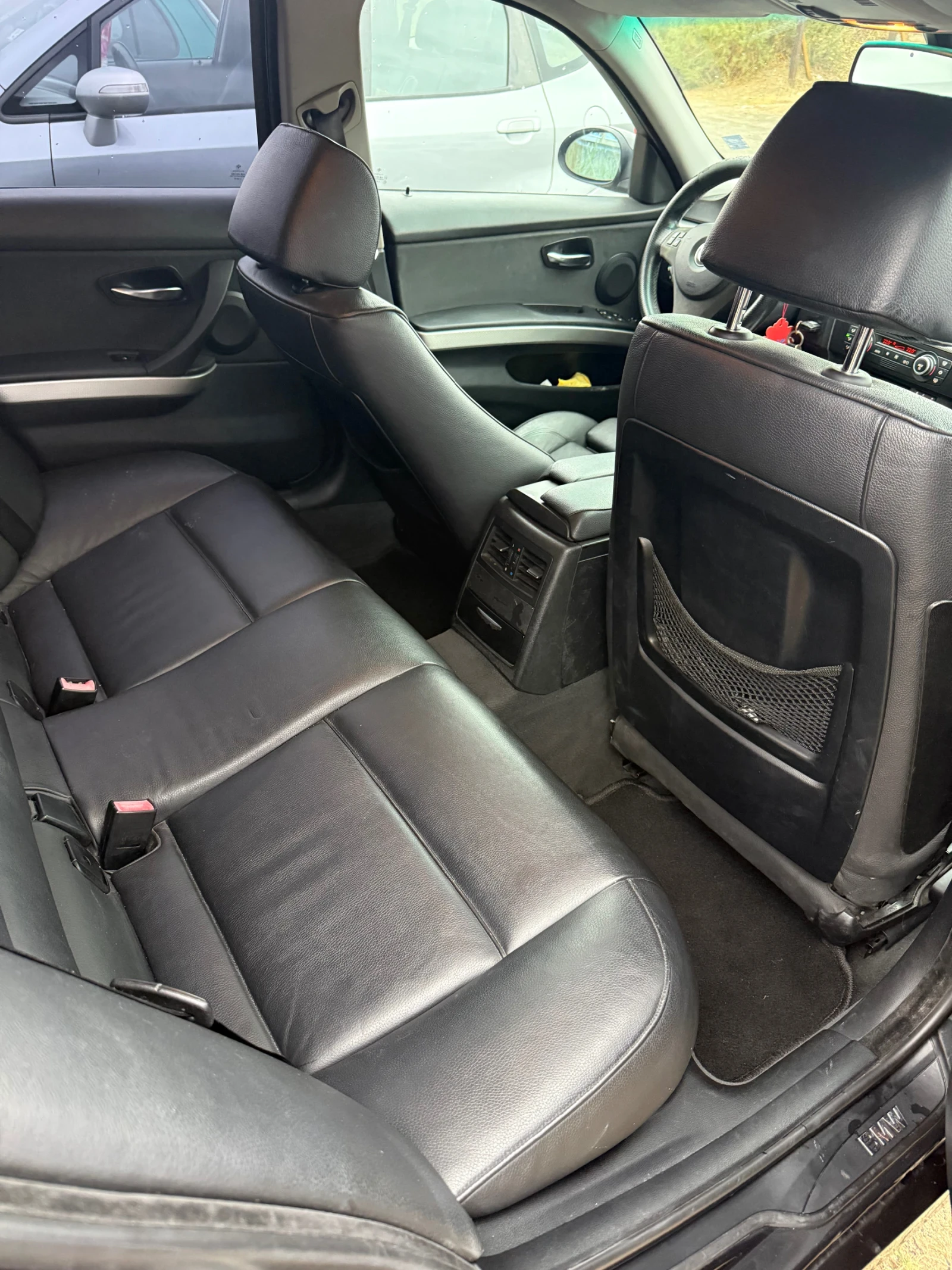 BMW 320, снимка 12 - Автомобили и джипове - 56481652