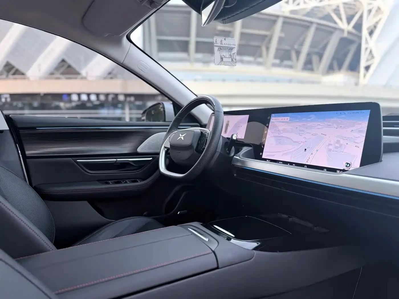 Xpeng P7, снимка 10 - Автомобили и джипове - 56684584