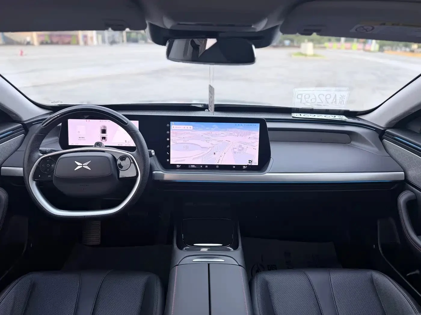 Xpeng P7, снимка 11 - Автомобили и джипове - 56684584