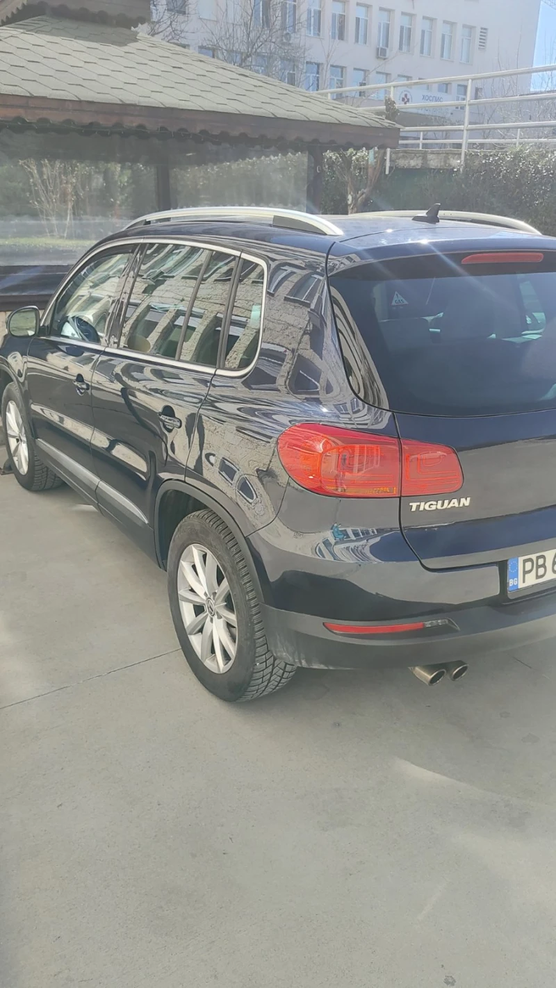 VW Tiguan, снимка 2 - Автомобили и джипове - 49581702