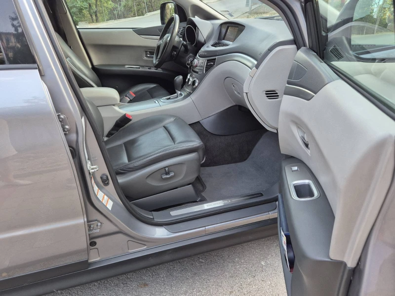 Subaru B10 Tribeka, снимка 11 - Автомобили и джипове - 52118388