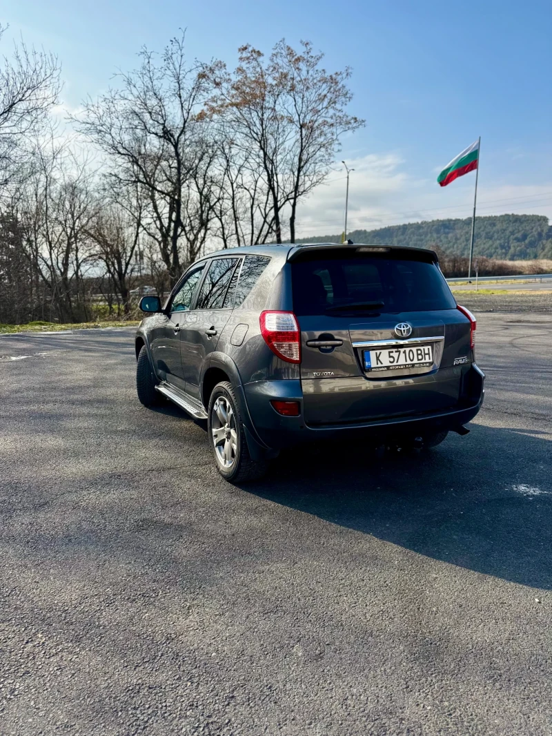 Toyota Rav4, снимка 4 - Автомобили и джипове - 53139121