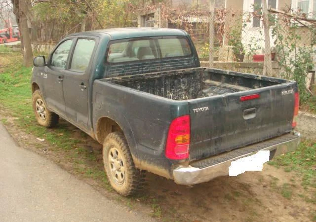 Toyota Hilux 3.0 D4D, снимка 2 - Автомобили и джипове - 46834430