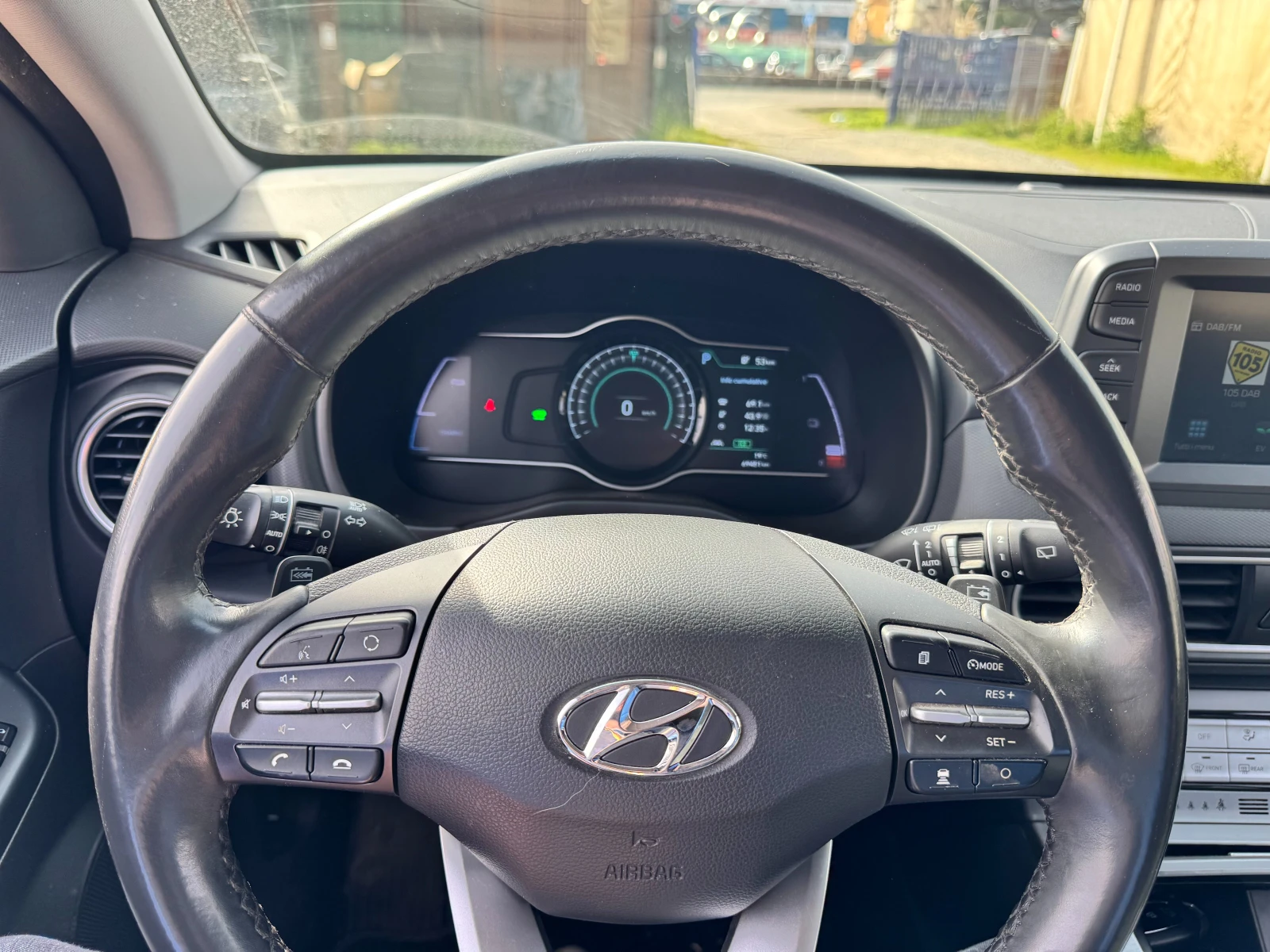 Hyundai Kona e-Kona 39 kWh, снимка 11 - Автомобили и джипове - 53781956