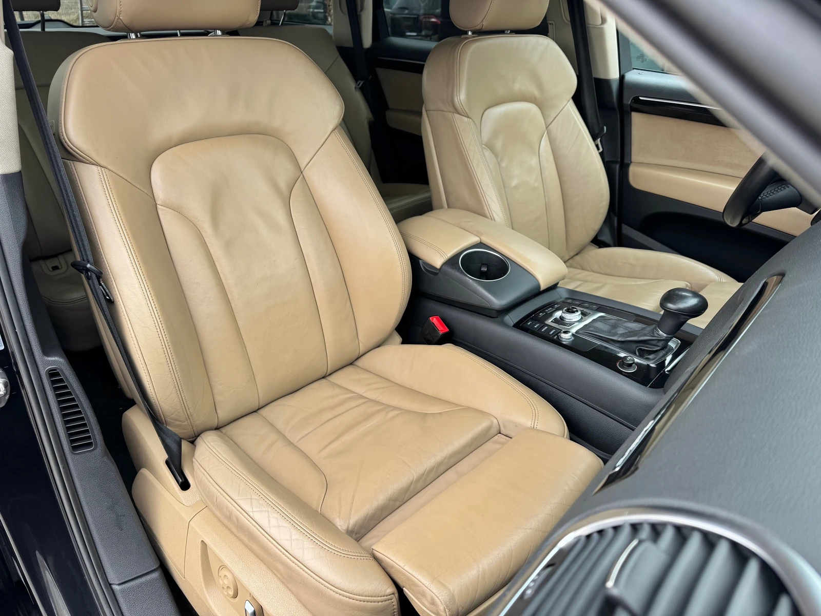 Audi Q7 3.0TDi Facelift 8ck. , снимка 11 - Автомобили и джипове - 54410931