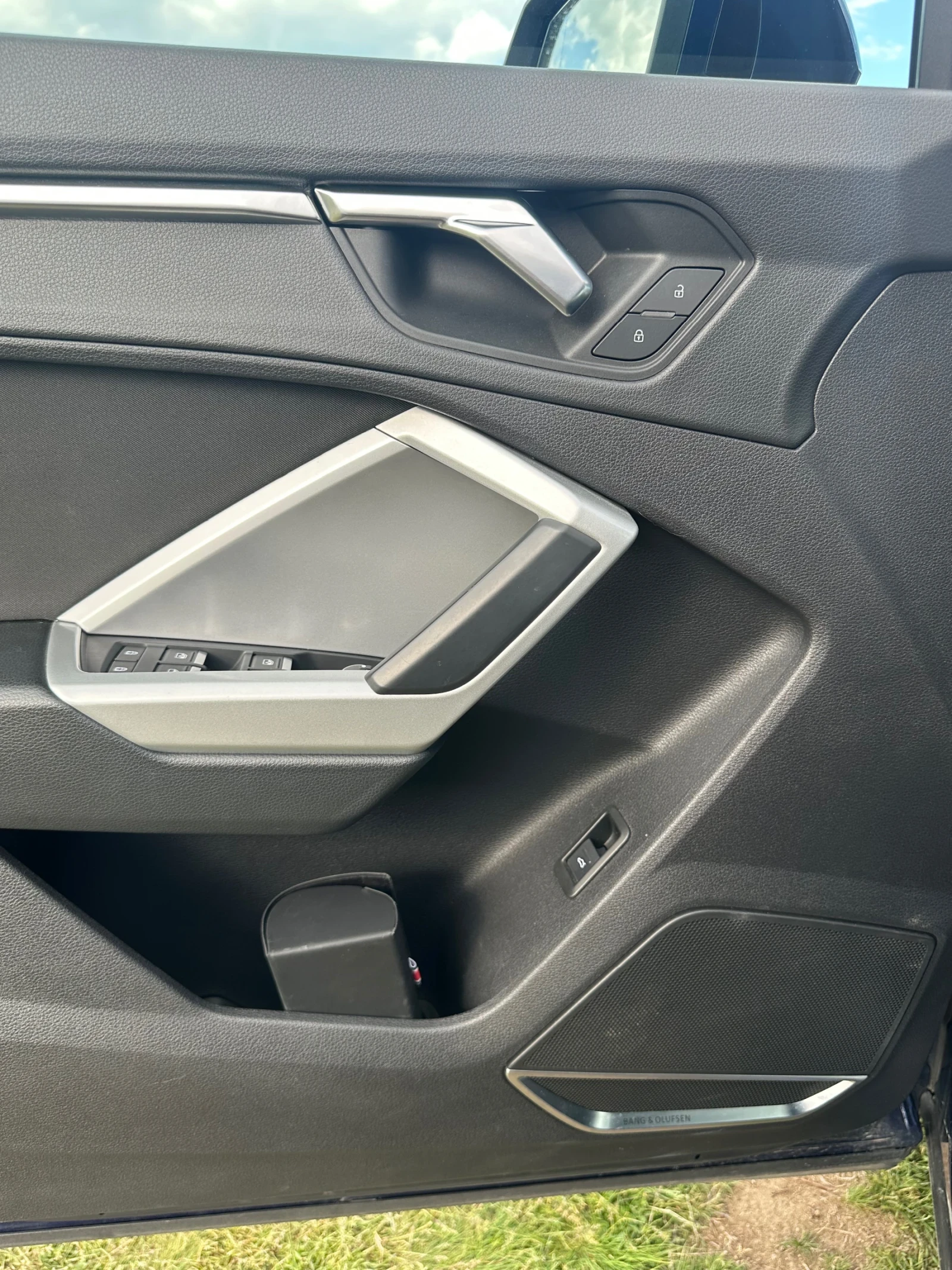 Audi Q3 Audi Q3 * S Line * 40 TDI Quattro , снимка 7 - Автомобили и джипове - 54611047