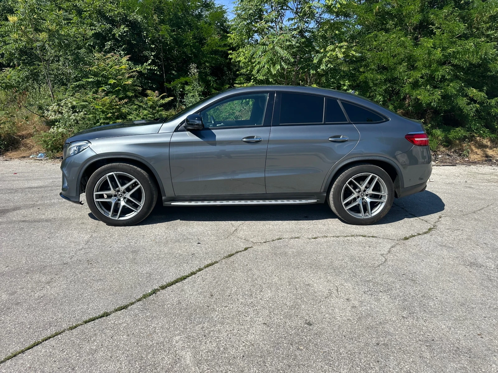 Mercedes-Benz GLE 350 AMG PANO , снимка 3 - Автомобили и джипове - 54877337