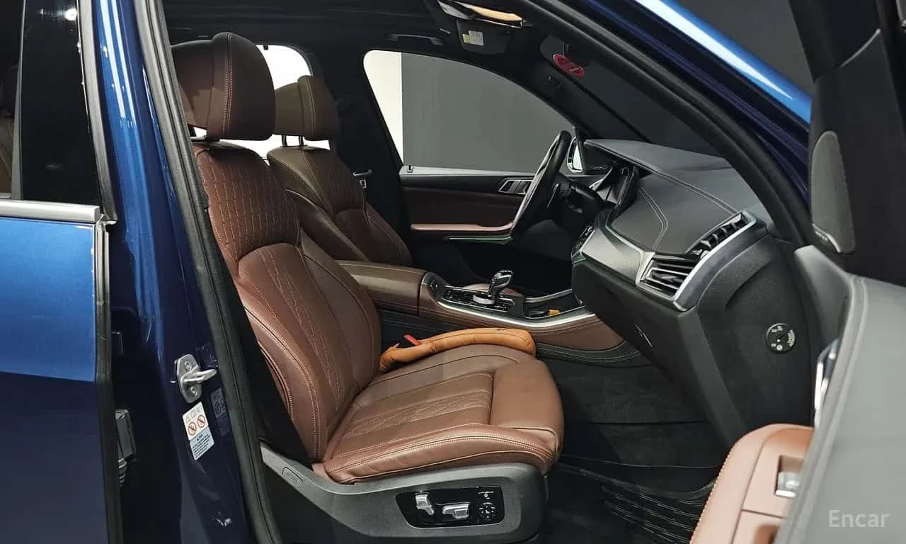 BMW X5 * M50d * ДИСТРОНИК * ОБДУХВАНЕ * МАСАЖИ, снимка 10 - Автомобили и джипове - 55559118