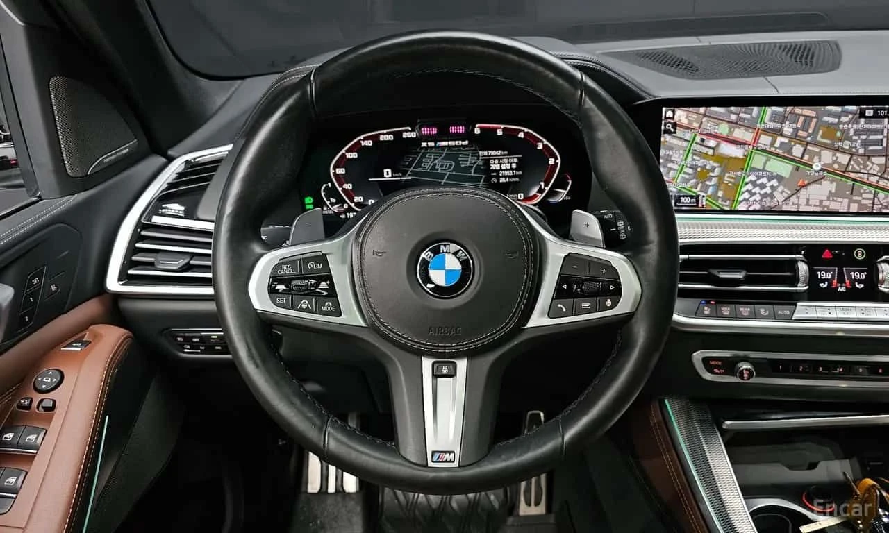 BMW X5 * M50d * ДИСТРОНИК * ОБДУХВАНЕ * МАСАЖИ, снимка 13 - Автомобили и джипове - 55559118