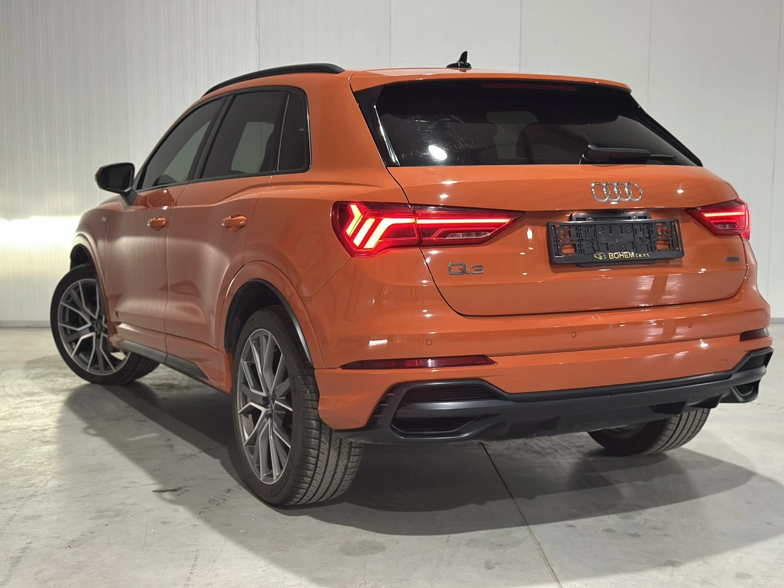 Audi Q3  TECHNIK 45TFSI, снимка 5 - Автомобили и джипове - 55575708