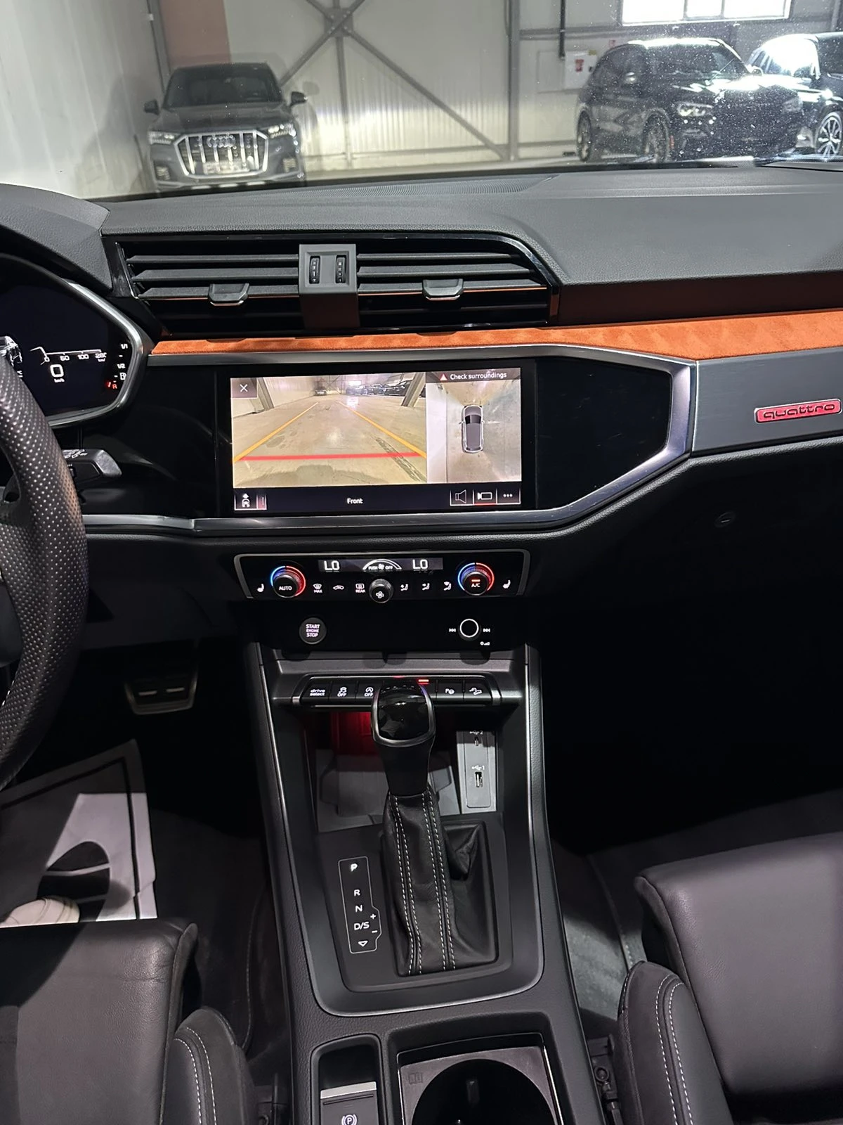 Audi Q3  TECHNIK 45TFSI, снимка 11 - Автомобили и джипове - 55575708