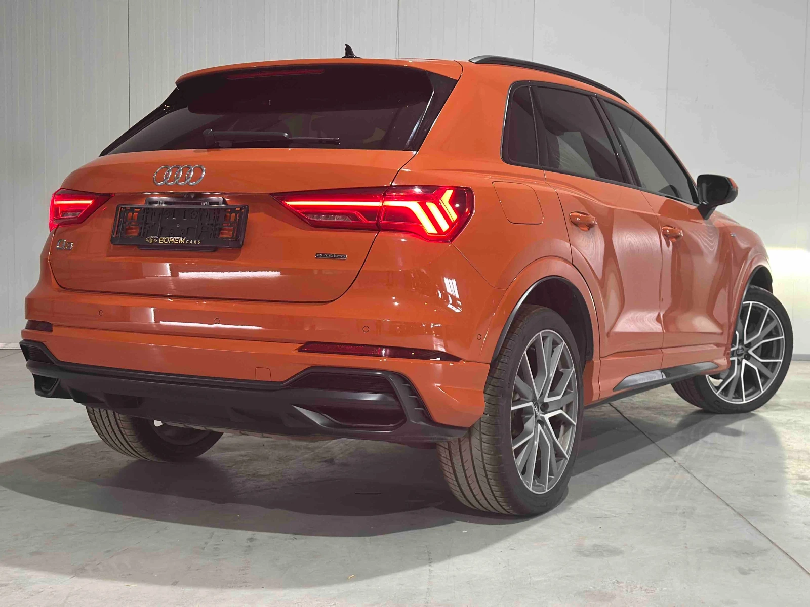 Audi Q3  TECHNIK 45TFSI, снимка 3 - Автомобили и джипове - 55575708
