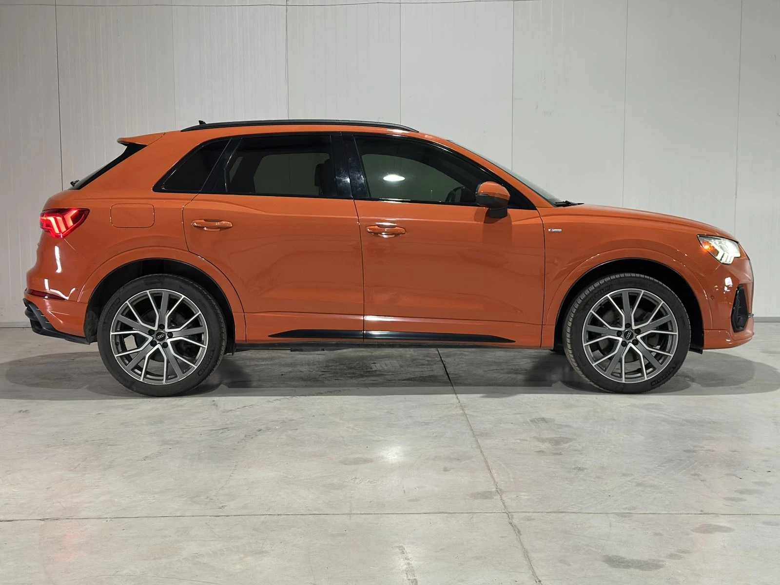 Audi Q3  TECHNIK 45TFSI, снимка 2 - Автомобили и джипове - 55575708