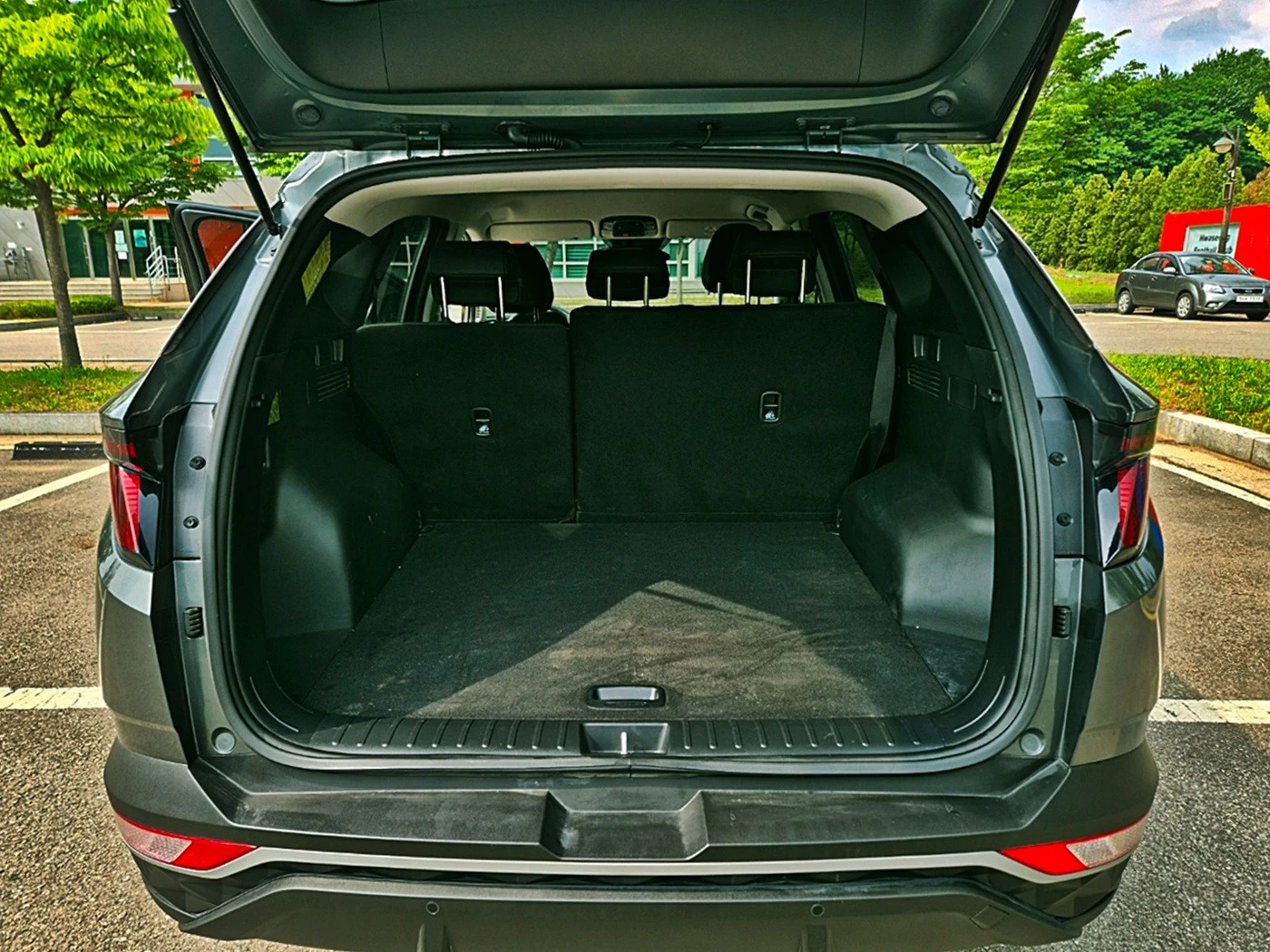 Hyundai Tucson 1.6 Turbo 4WD Premium, снимка 13 - Автомобили и джипове - 56270430