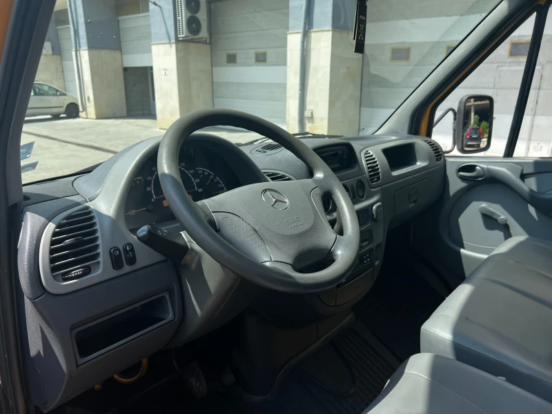 Mercedes-Benz Sprinter 416 РЕАЛНИ КИЛОМЕТРИ, снимка 8 - Бусове и автобуси - 51949357