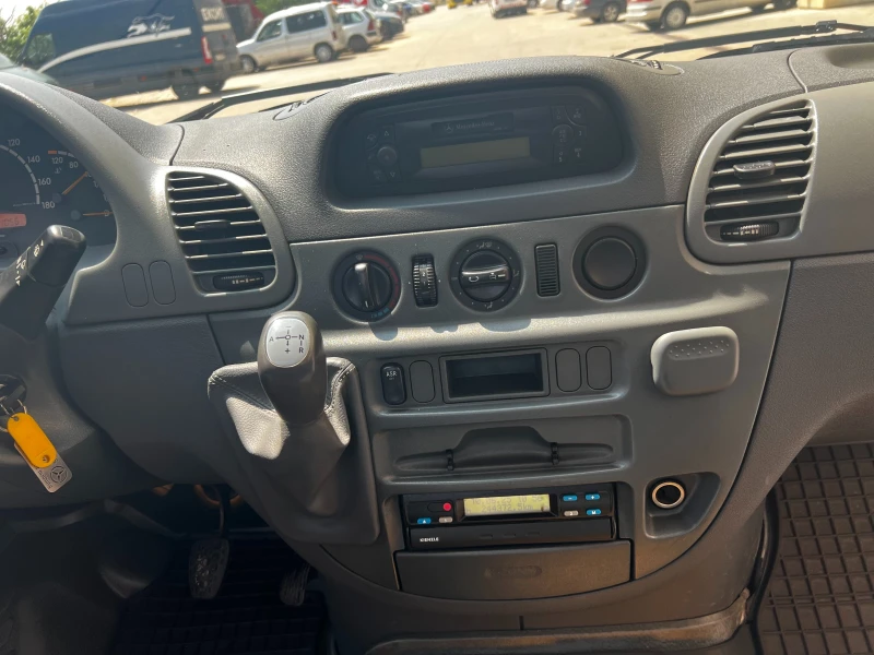 Mercedes-Benz Sprinter 416 РЕАЛНИ КИЛОМЕТРИ, снимка 13 - Бусове и автобуси - 51949357