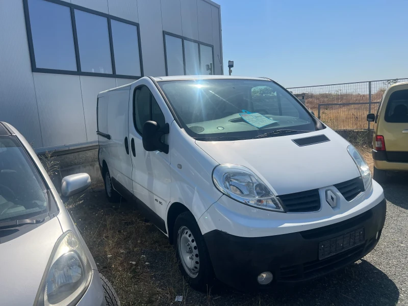 Renault Trafic 2000куб 110кс 6ск клим, снимка 3 - Бусове и автобуси - 51137548