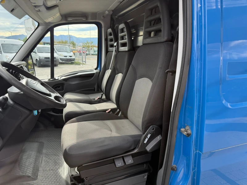 Iveco Daily 35C13 до 3.5т. Климатроник L2H2 , снимка 16 - Бусове и автобуси - 51748414