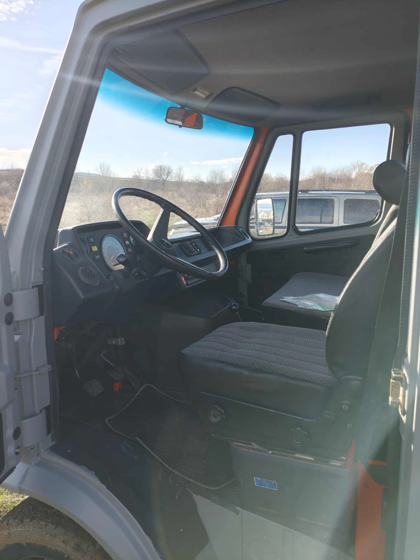 Mercedes-Benz 409  - изображение 4