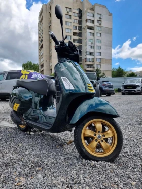 ����� �� �������� �� Vespa GTS 300 Racing Sixties