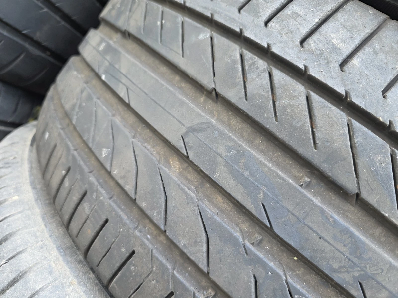 Гуми Летни 255/45R19, снимка 5 - Гуми и джанти - 56731010