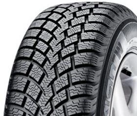 Гуми Зимни 225/45R17, снимка 1 - Гуми и джанти - 38172025