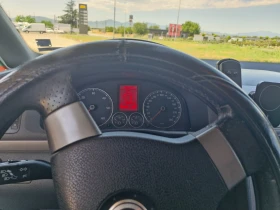 VW Touran 2.0 TDI CROSS TOURAN 170KS, снимка 6