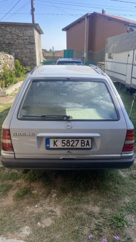 Mercedes-Benz 124 E300 TD, снимка 7