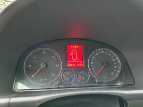 VW Touran 2.0 TDI  BMM - 5420 € / 10600.60 лв. - 76782090 13