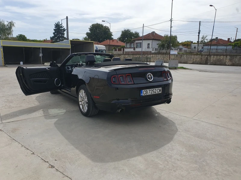 Ford Mustang, снимка 2 - Автомобили и джипове - 47487009