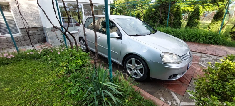 VW Golf 5, снимка 5 - Автомобили и джипове - 47704009