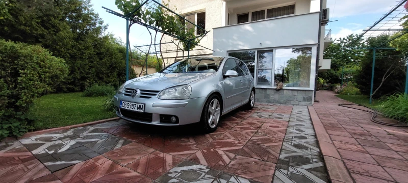 VW Golf 5, снимка 1 - Автомобили и джипове - 47704009