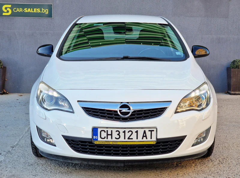 Opel Astra 1.6 Turbo, снимка 3 - Автомобили и джипове - 47829653