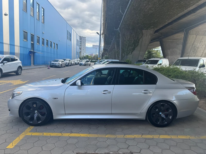 BMW 530, снимка 2 - Автомобили и джипове - 52427372