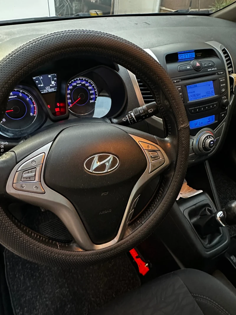 Hyundai Ix20 Blue Drive Panorama, снимка 7 - Автомобили и джипове - 52205500