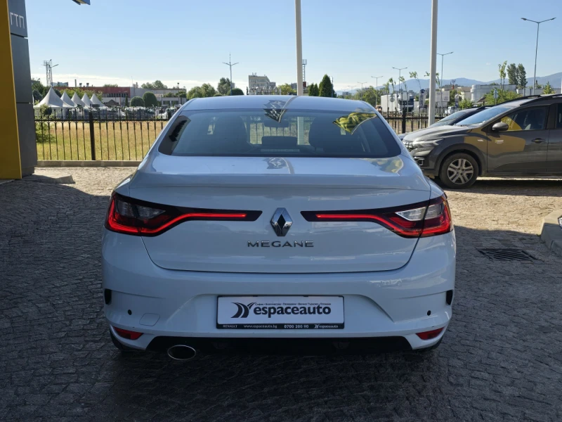 Renault Megane 1.3TCe/140 к.с./Life, снимка 6 - Автомобили и джипове - 51352570
