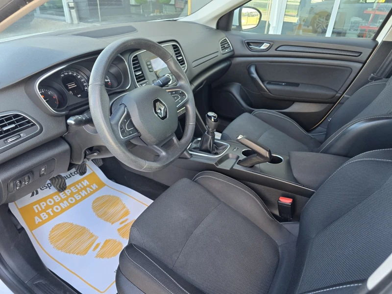 Renault Megane 1.3TCe/140 к.с./Life, снимка 10 - Автомобили и джипове - 51352570