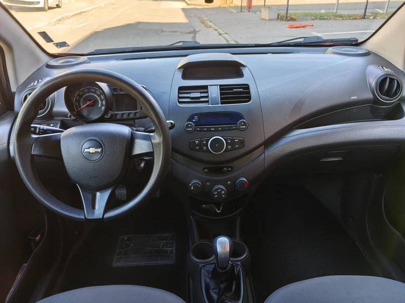 Chevrolet Spark, снимка 10 - Автомобили и джипове - 51795458