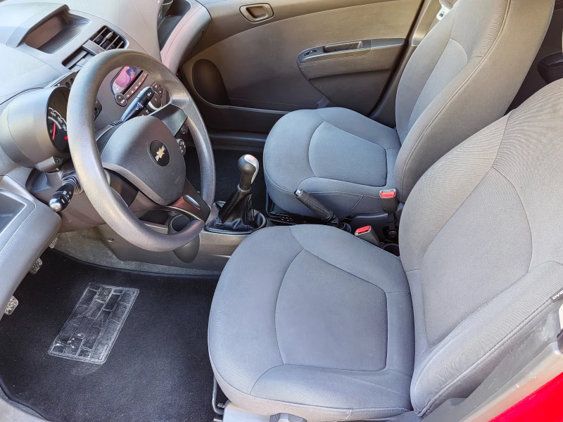 Chevrolet Spark, снимка 11 - Автомобили и джипове - 51795458