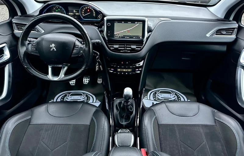 Peugeot 2008 CROSSWAY / 78000km / 1.2 benzin 130 ks / KAMERA , снимка 9 - Автомобили и джипове - 52312009