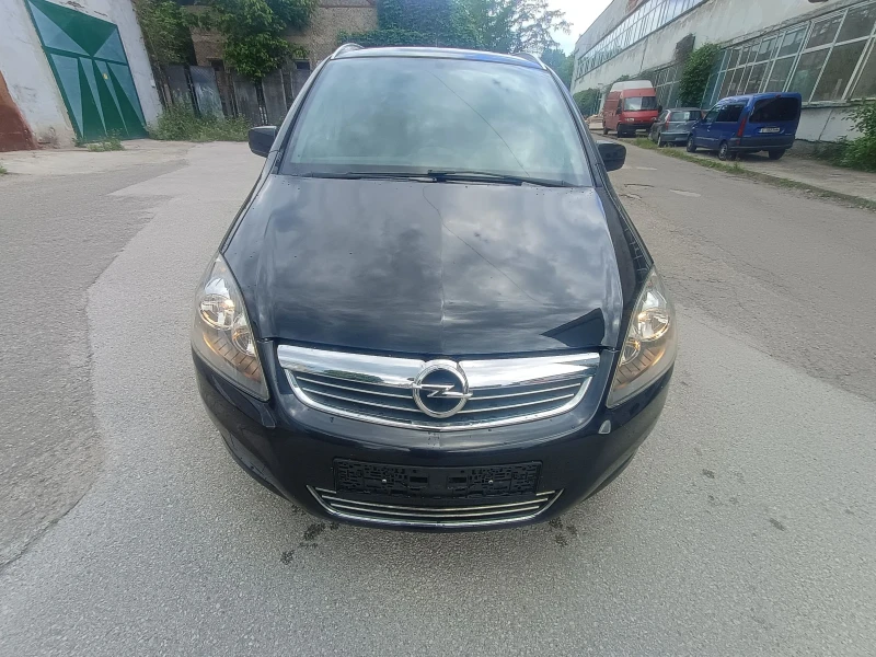 Opel Zafira 1.6Turbo 150hp, снимка 11 - Автомобили и джипове - 53132687