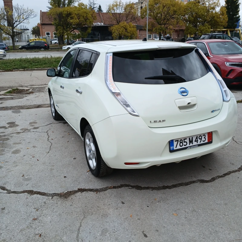 Nissan Leaf  СПЕШНО , снимка 10 - Автомобили и джипове - 53393895