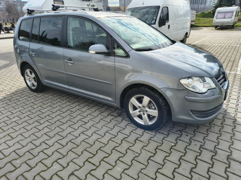 VW Touran 2.0 TDI  BMM, снимка 4 - Автомобили и джипове - 53394461