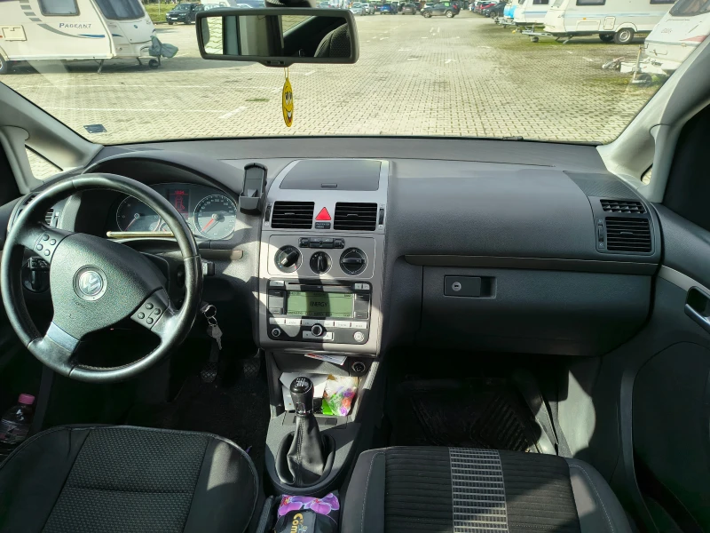 VW Touran 2.0 TDI  BMM, снимка 8 - Автомобили и джипове - 53394461