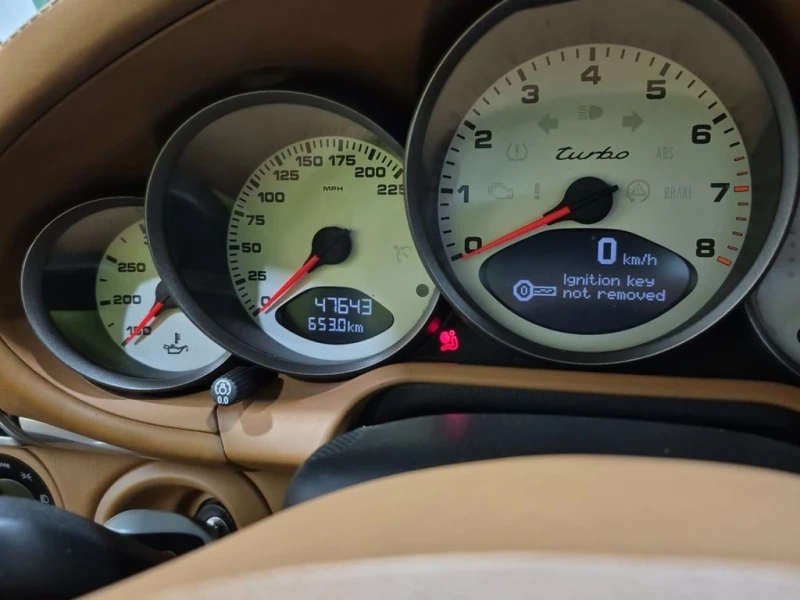 Porsche 911 * TURBO * CARFAX * БЕЗ ПЪРВОНАЧАЛНА ВНОСКА, снимка 10 - Автомобили и джипове - 53414836