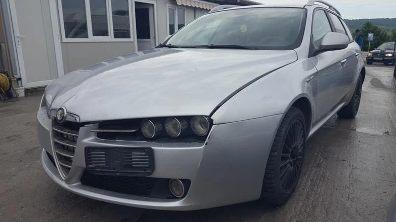 Alfa Romeo 159 1.9d 150к.с. 2Броя, снимка 13 - Автомобили и джипове - 26657961